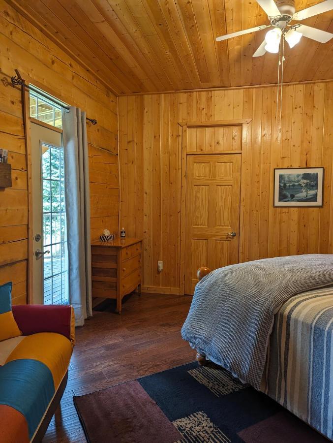 Sundance Country Lodge B&B Marlboro Экстерьер фото